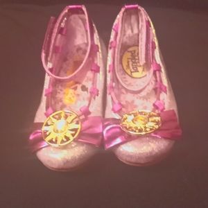 Disney Rapunzel princess shoes tangled series size 7/8 Toddler
